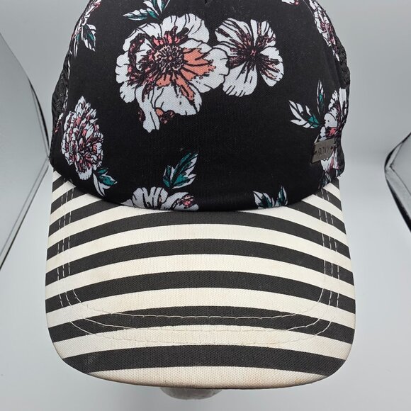 Roxy Womens Black White Floral Trucker Hat Casual Outdoors Lightweight Outdoors - Picture 8 of 8